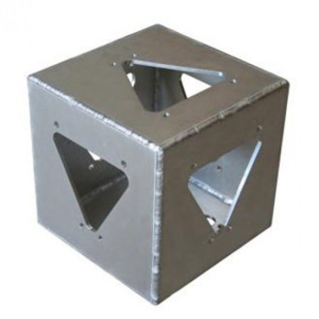 Tri Truss Cube